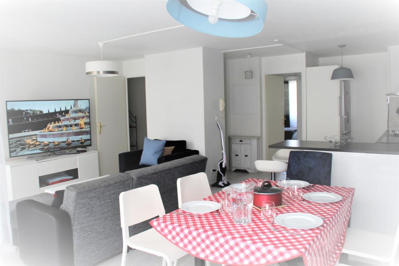 Logement Familial Tout Equipe แซงต์-เดอนี ภายนอก รูปภาพ